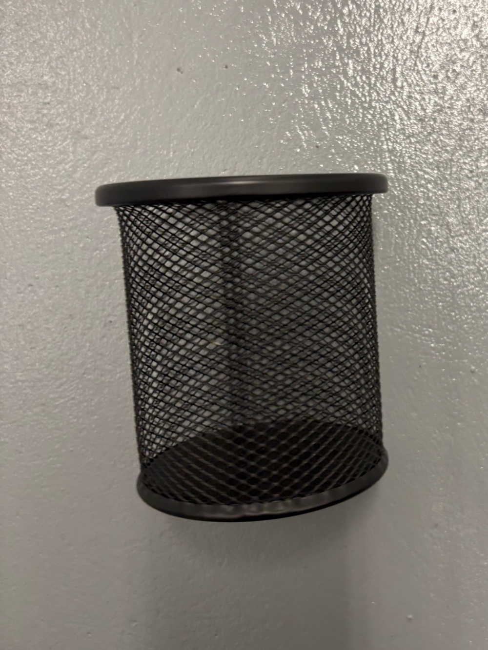 Black Mesh Pen Cup / Desk Organizer